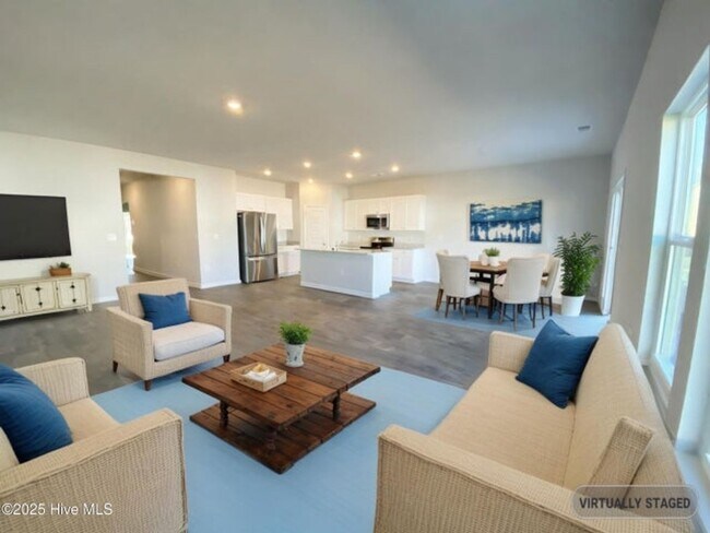 Photo - 4 Bedroom, 2 Bathroom Brand Almost  New Build in Sunfish Cove