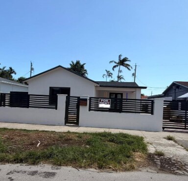 3680 NW 16th St