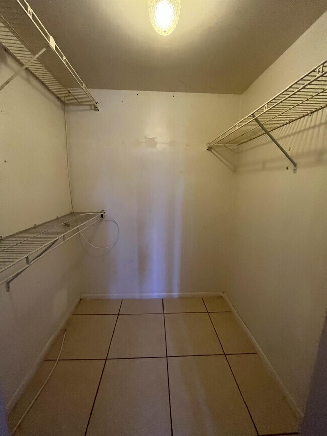 Photo - 7801 S Colony Cir