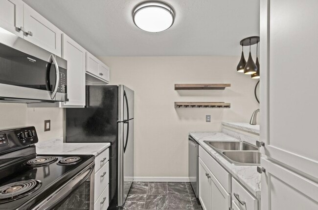 Photo - 6121 E 6th Ave Unidad K121