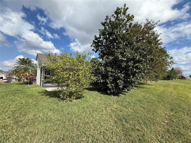 Photo - 34 Lakepointe Cir