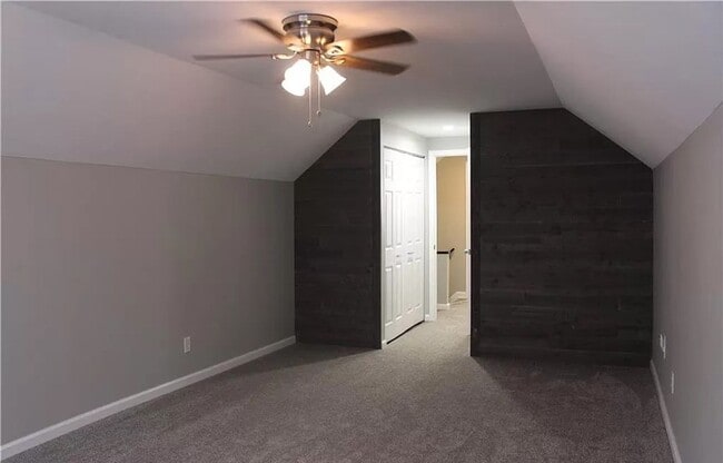 Photo - 3 Bedroom home with fenced in backyard and...