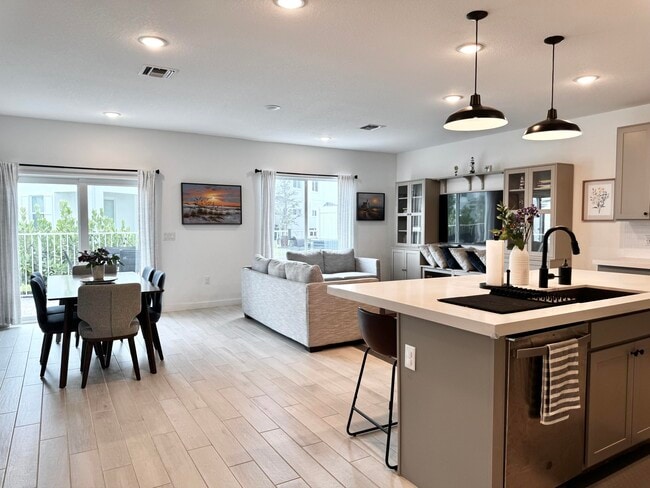 Photo - 649 Waters Edge Ln