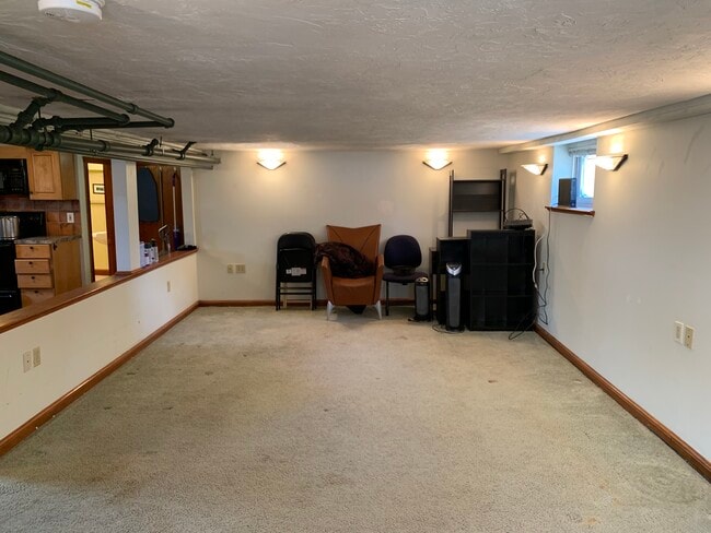 Photo - 145 Nichols Ave Unit B