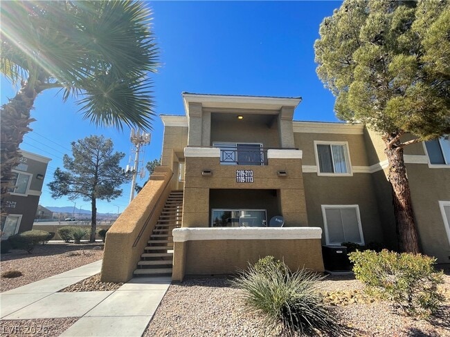 Building Photo - 8070 W Russell Rd Unit 2109