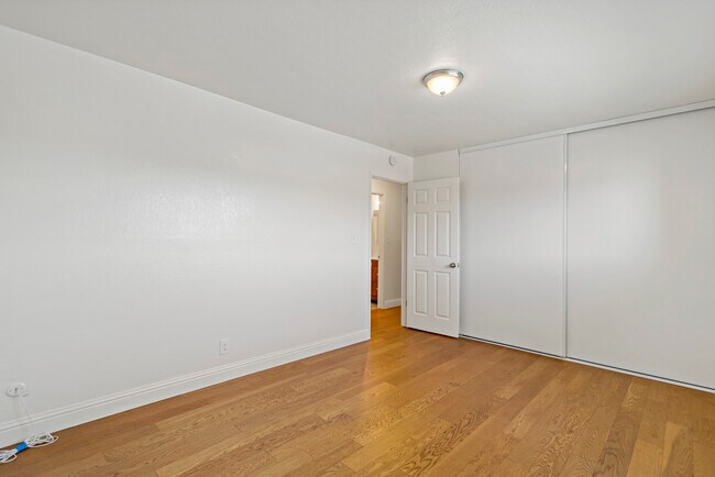 Photo - 21 Leisure Ln