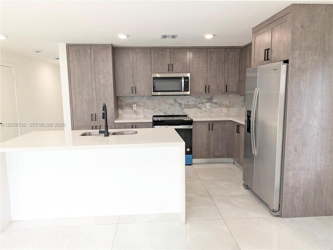 Photo - 1373 NW 1st St