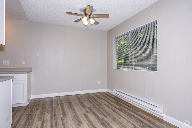 Willow, 2 habitaciones, 1 baño - Comedor - The Lenox