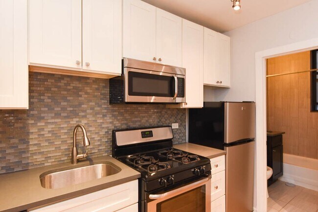 Photo - 2837 W Palmer St Unidad 3-G