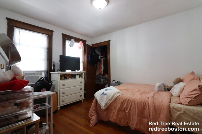 Photo - 209 Aspinwall Ave Unit 1