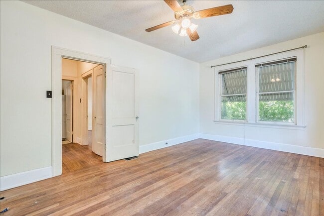 Photo - 1103 W 22nd St Unit C