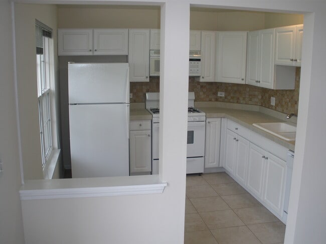 Photo - 1710 Grove Ave
