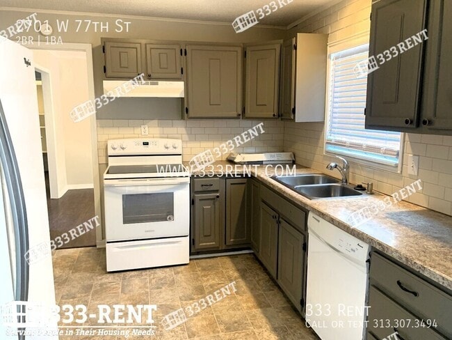 Photo - 2701 W 77th St