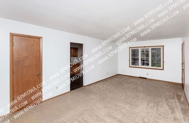 Photo - 217 Loomis Ave