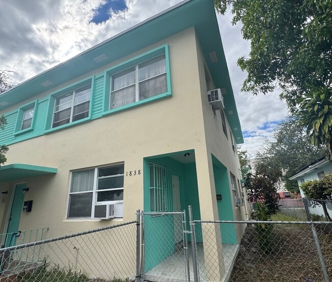 Front Exterior - 1838 NW 1st Pl Unit 2
