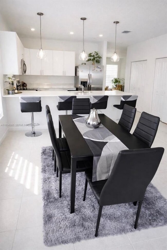 Photo - 12841 SW 243rd St