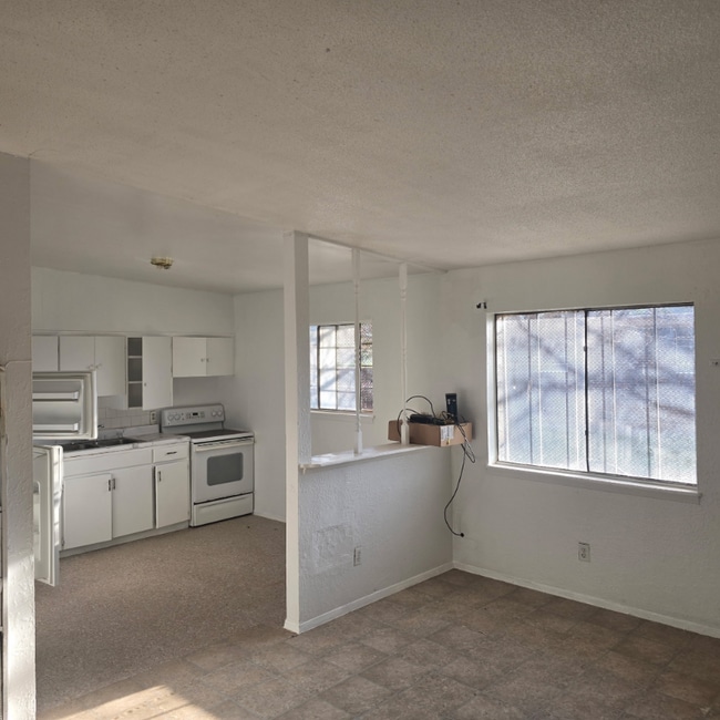 Building Photo - 4429 Moonlight Ave Rental