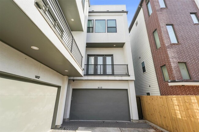 Photo - 1410 Spring St Casa