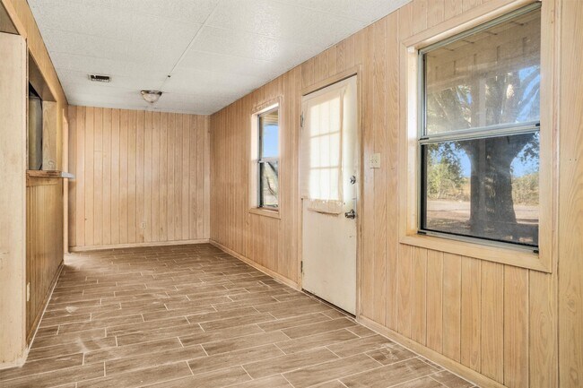 Photo - 601 S Cochran St