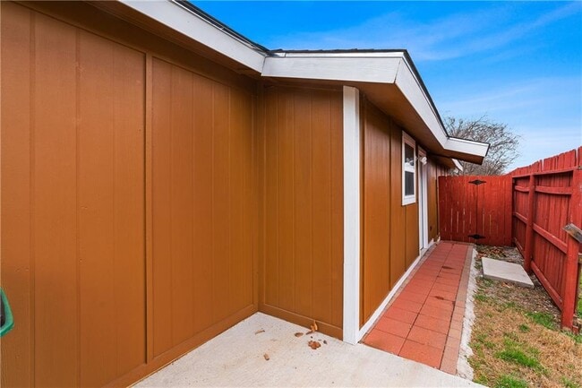 Building Photo - 4414 Diane Dr Rental