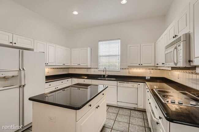 Photo - 4 br, 2 bath House - 9111 Tarleton Cir UNIT