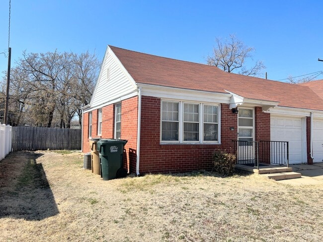 Building Photo - 7-11 S Cleveland St Unit 11 S Cleveland