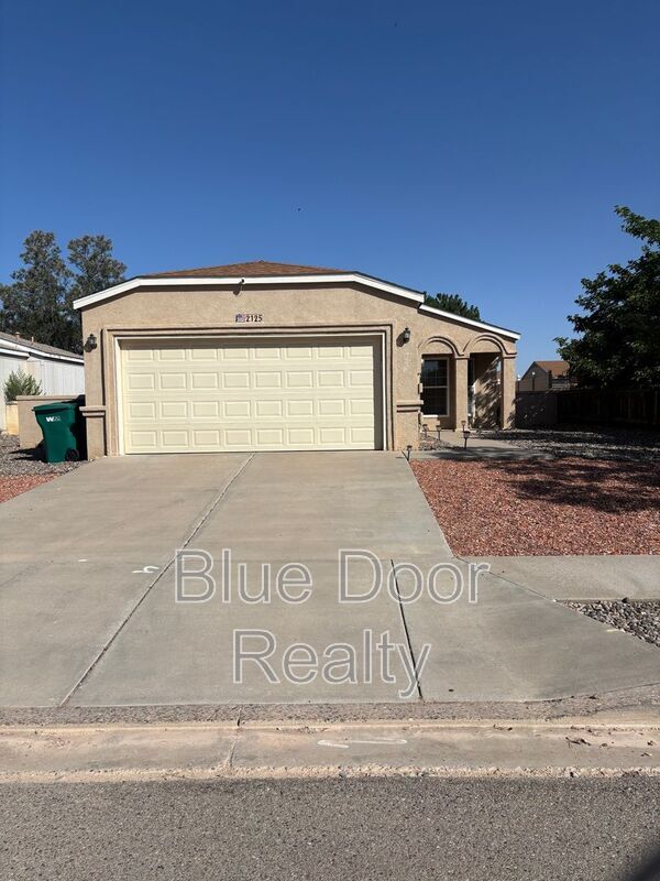 Photo - 2125 Sierra Ln NE