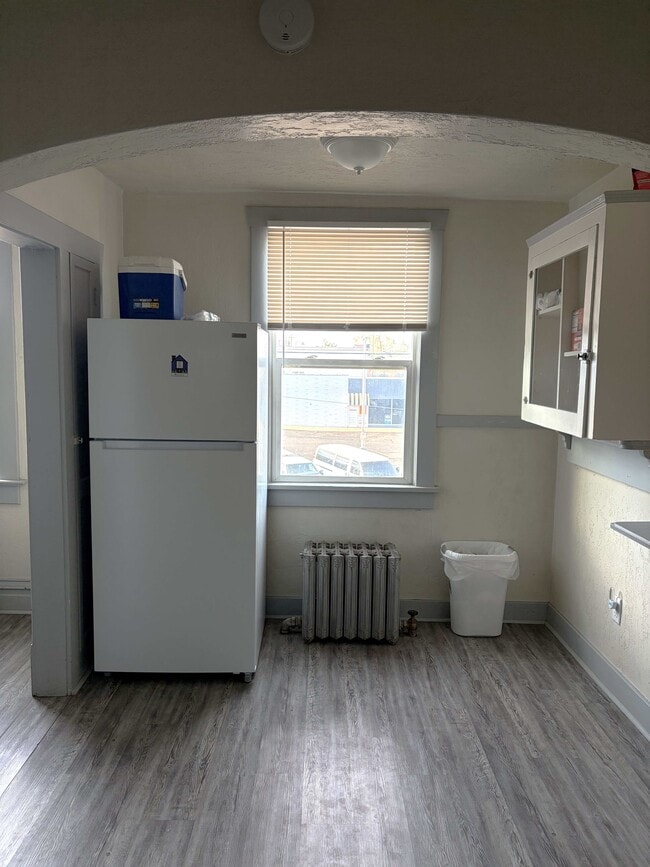 Kitchen (occupied) - 315 W Halliday St Unit 2