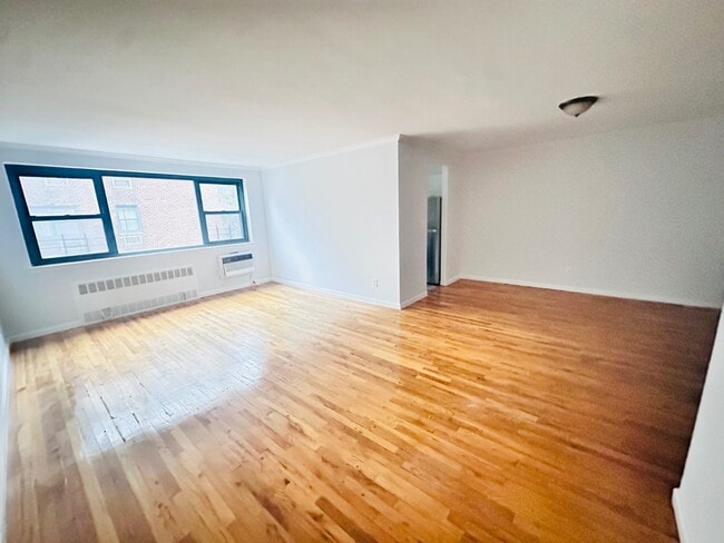 Photo - 210 Atlantic Ave