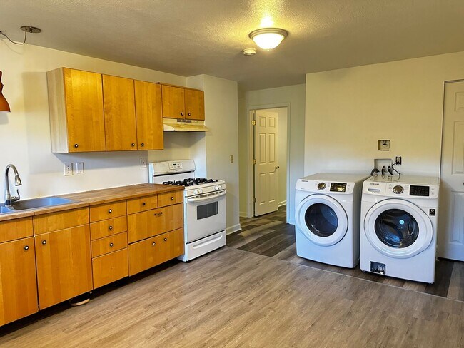 Photo - 544 Valley Rd Unit A