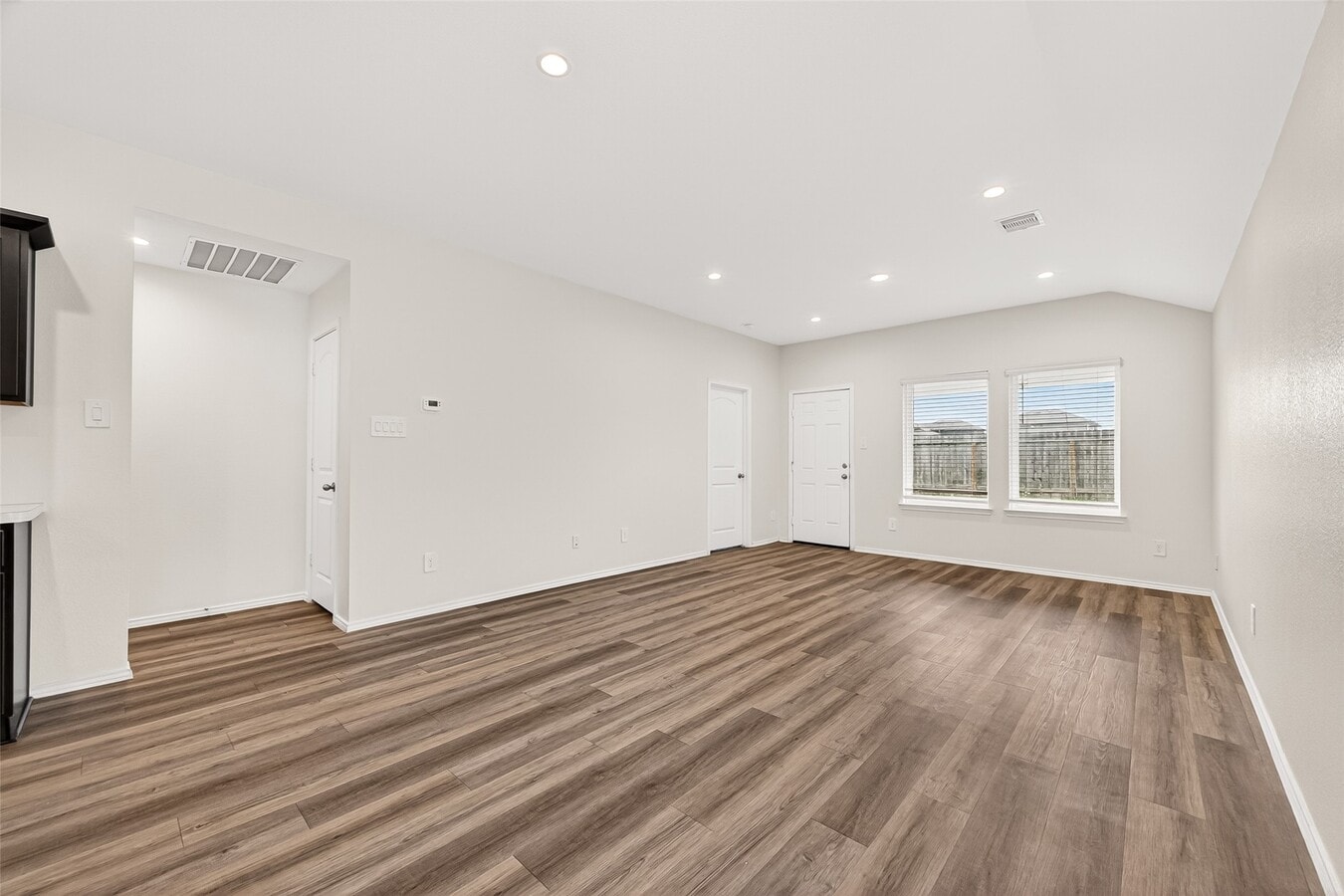 Photo - 1710 Legacy Hills Dr