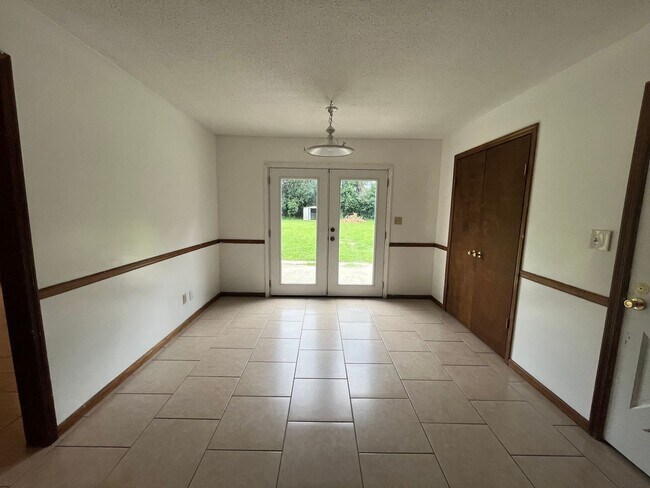 3438 Ashurst Dr