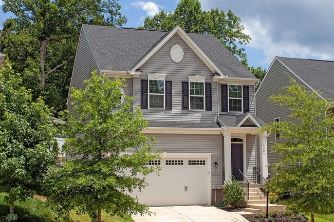 Building Photo - Spacious Pet-Friendly N. Albemarle Co Home With Fenced Backyard