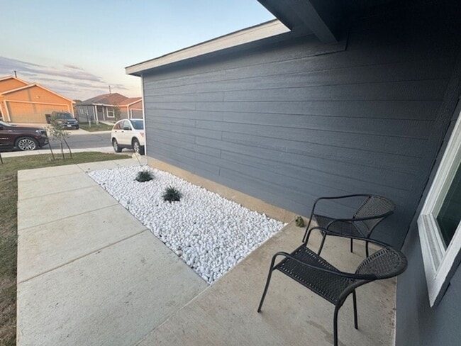 Photo - Super Nice with Great Price. 3 Bedroom 2 Bath 1 Story