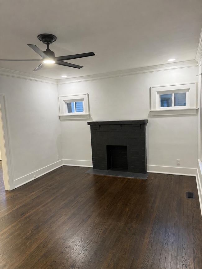 Photo - 1525 Dewey Ave
