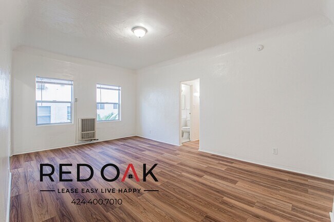 2915 Sunset Pl Unit 206