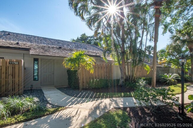 Photo - 11792 Wimbledon Cir
