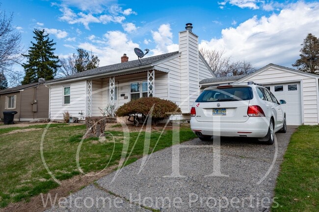 Photo - Great 3 Bedroom Home with Big Backyard