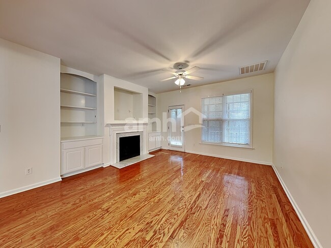 Photo - 220 Marino Pl