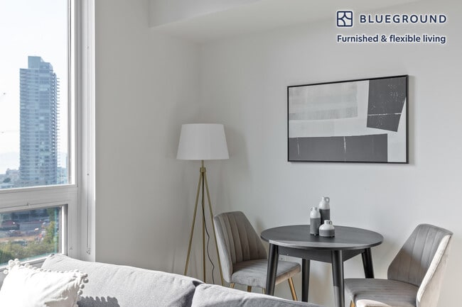 Photo - 210 8th Ave N Unidad FL21-ID500