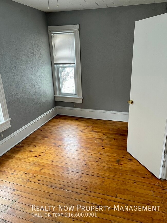 Photo - 2018 Forestdale Ave Unidad 2