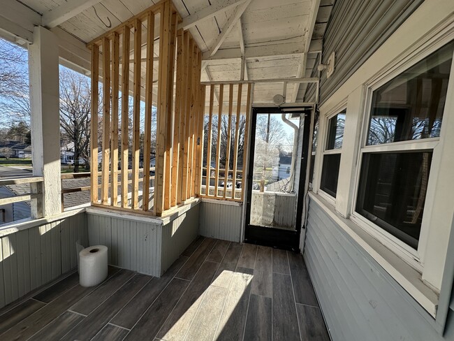 Photo - 187 Danforth St