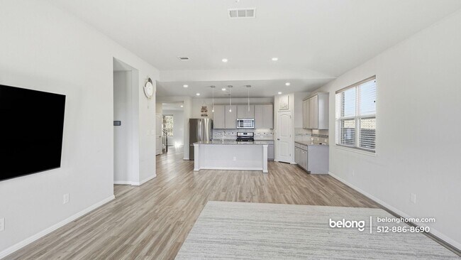 Photo - 2408 Hat Bender Lp