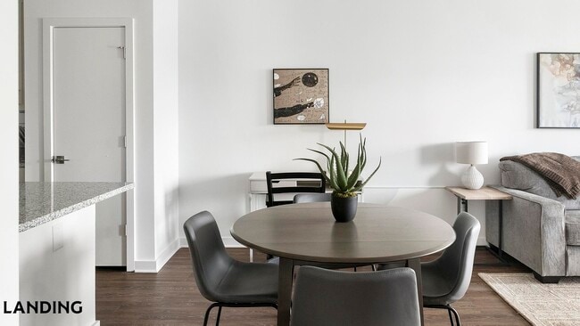 Photo - 2110 Birkhall St Unidad 2130-319