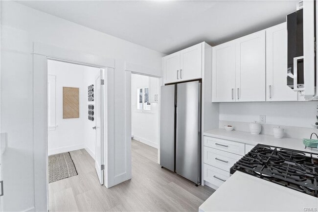 Building Photo - 765 Loma Ave Rental