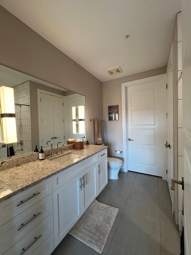 Photo - Spacious 2 bedroom 3 bath condo with office in City Lights!