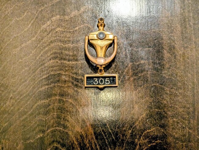 800 Washington Blvd