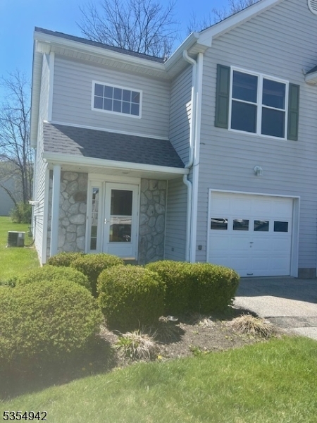 Photo - 30 Druid Ln Townhome
