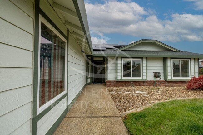 Photo - Walking distance to Joiner Park; GREAT corner lot home in Lincoln CA