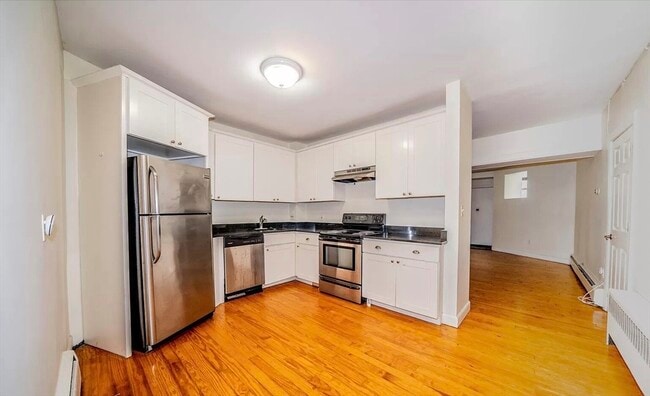 Photo - 1728 Beacon St Unit B